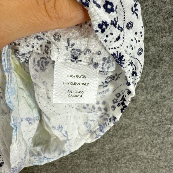 Lord + Taylor Blouse Women 2X Plus Blue Geometric V-Neck Tasseled Sleeveless - Picture 4 of 7